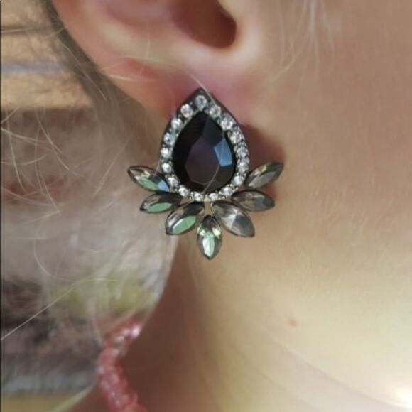 Tear Drop Earrings - Picture 6 of 6